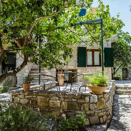 Guest house Adamantia Newly Built A4 Gaios